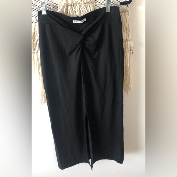 REFORMATION Rylan Knit 2 Piece SET TOP & SKIRT Size Medium Black Tencel - Picture 7 of 10